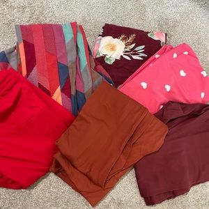 6 pairs of LuLaRoe Leggings. Selling the set for $60 or will separate for $15/ea